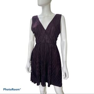 $10 SALE H & M Divided Aubergine Dress Size 4